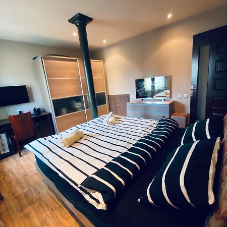 Opera Apartment Тбилиси Экстерьер фото